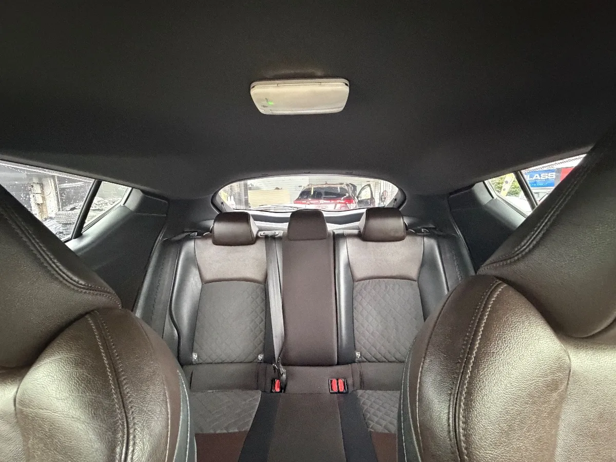 2017 Toyota C-HR G Carousel 2