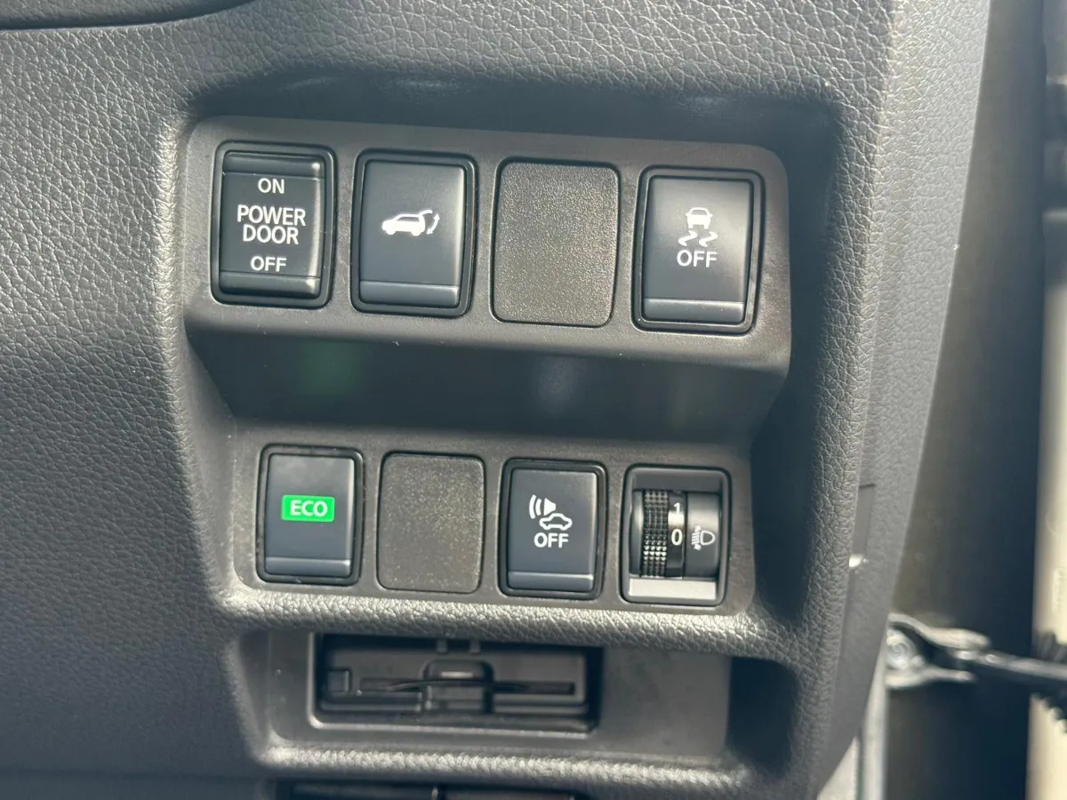2020 Nissan X-Trail 20XI HYBRID Carousel 6