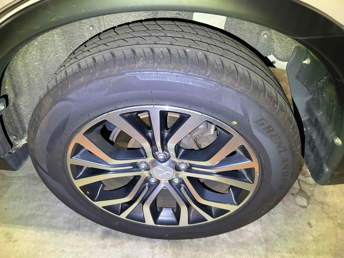 2017 Mitsubishi Outlander 20G SAFETY PACKAGE Carousel 1