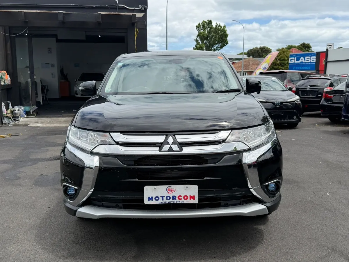 2016 Mitsubishi Outlander 24G 4WD Carousel 2