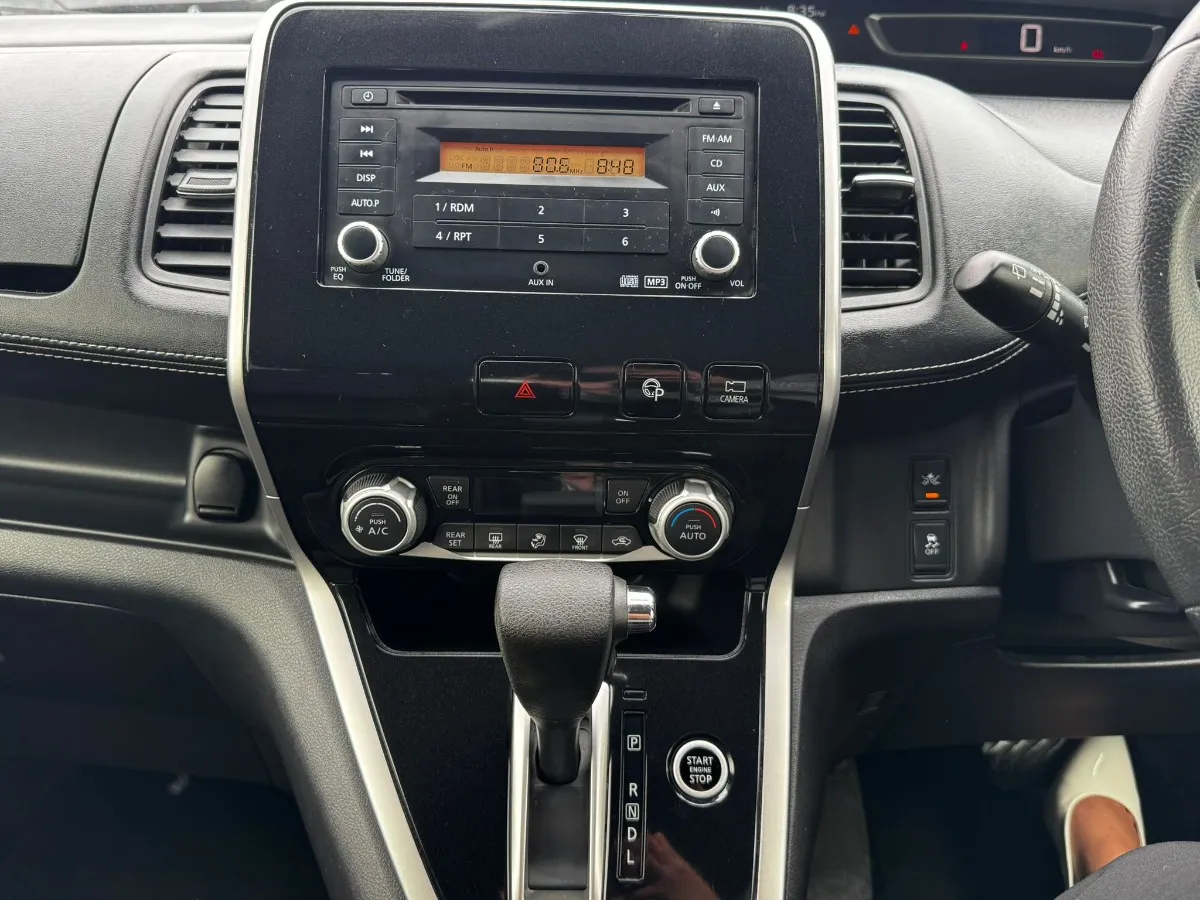2017 Nissan Serena HIGHWAY STAR S- HYBRID V SELECTION BODYKIT Carousel 26