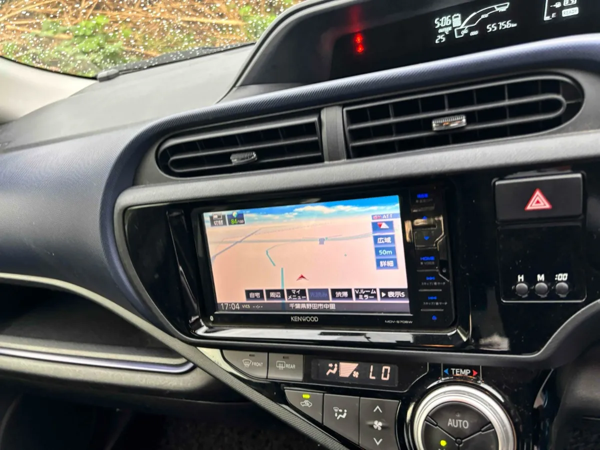 2016 Toyota Aqua S Carousel 5