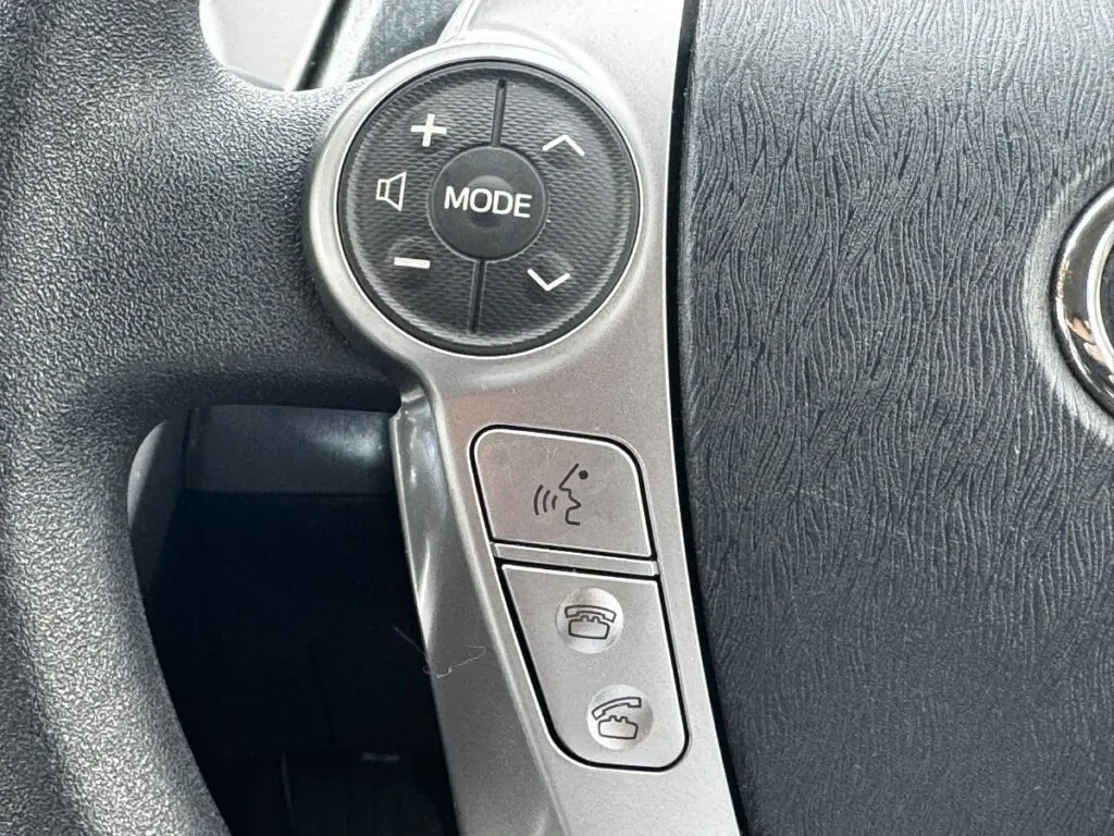 2015 Toyota Prius Alpha ALPHA S Carousel 5
