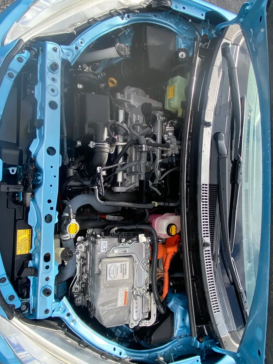 2015 Toyota Aqua X-URBAN Carousel 2