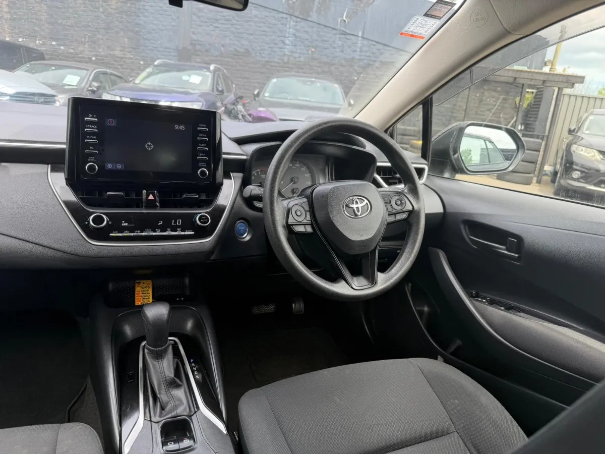 2020 Toyota Corolla TOURING HYBRID G-X Carousel 10