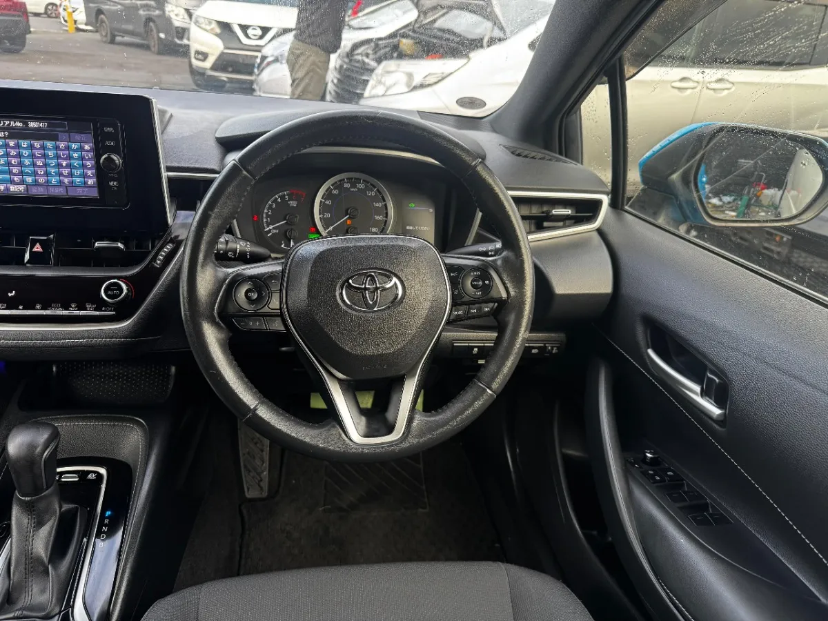2018 Toyota Corolla SPORT HYBRID G Carousel 12