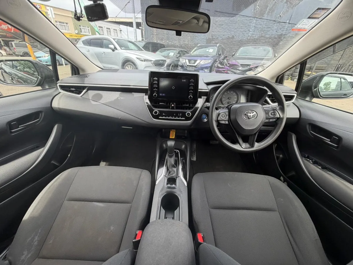 2020 Toyota Corolla TOURING HYBRID G-X Carousel 9