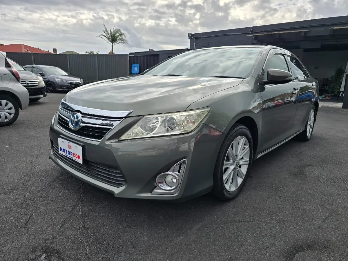 2013 Toyota Camry Carousel 2
