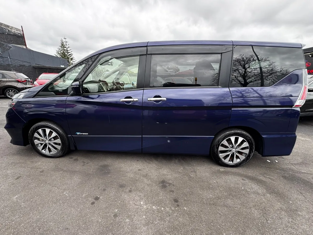 2017 Nissan Serena HIGHWAY STAR S- HYBRID V SELECTION BODYKIT Carousel 16