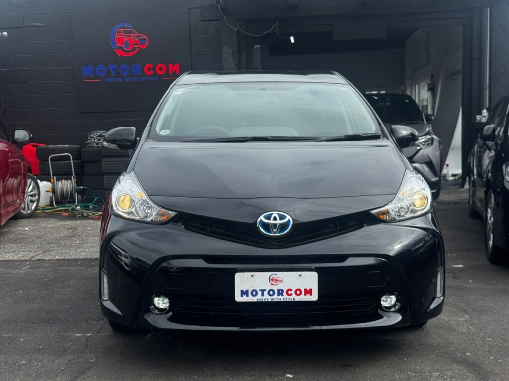 2015 Toyota Prius Alpha ALPHA S Carousel 19