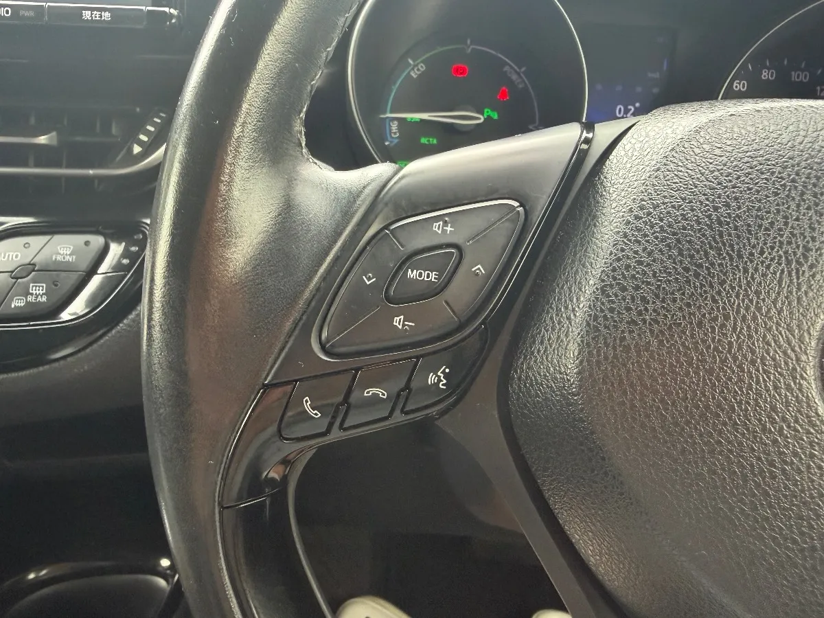 2017 Toyota C-HR G Carousel 8