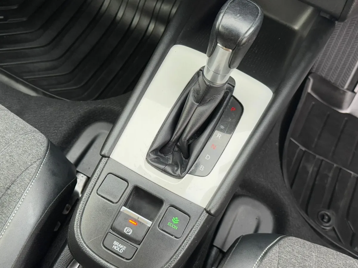 2020 Honda Fit E:HEV HOME Carousel 3