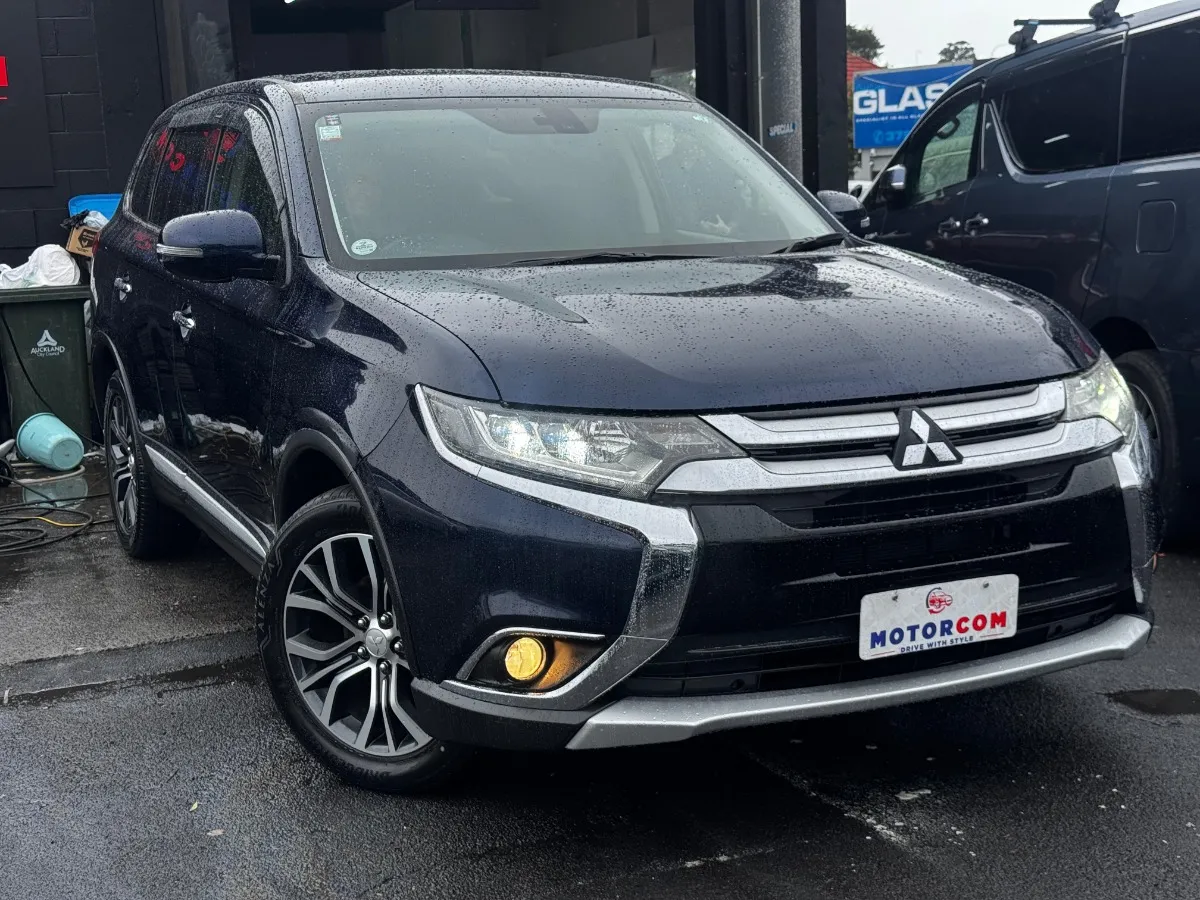 2015 Mitsubishi Outlander 4WD 24G NAVI PACKAGE Carousel 19