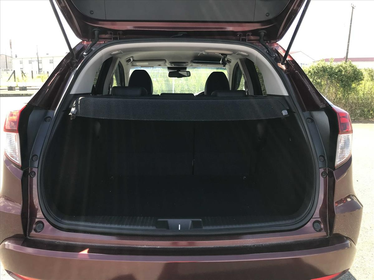 2015 Honda Vezel Hybrid Z Carousel 1