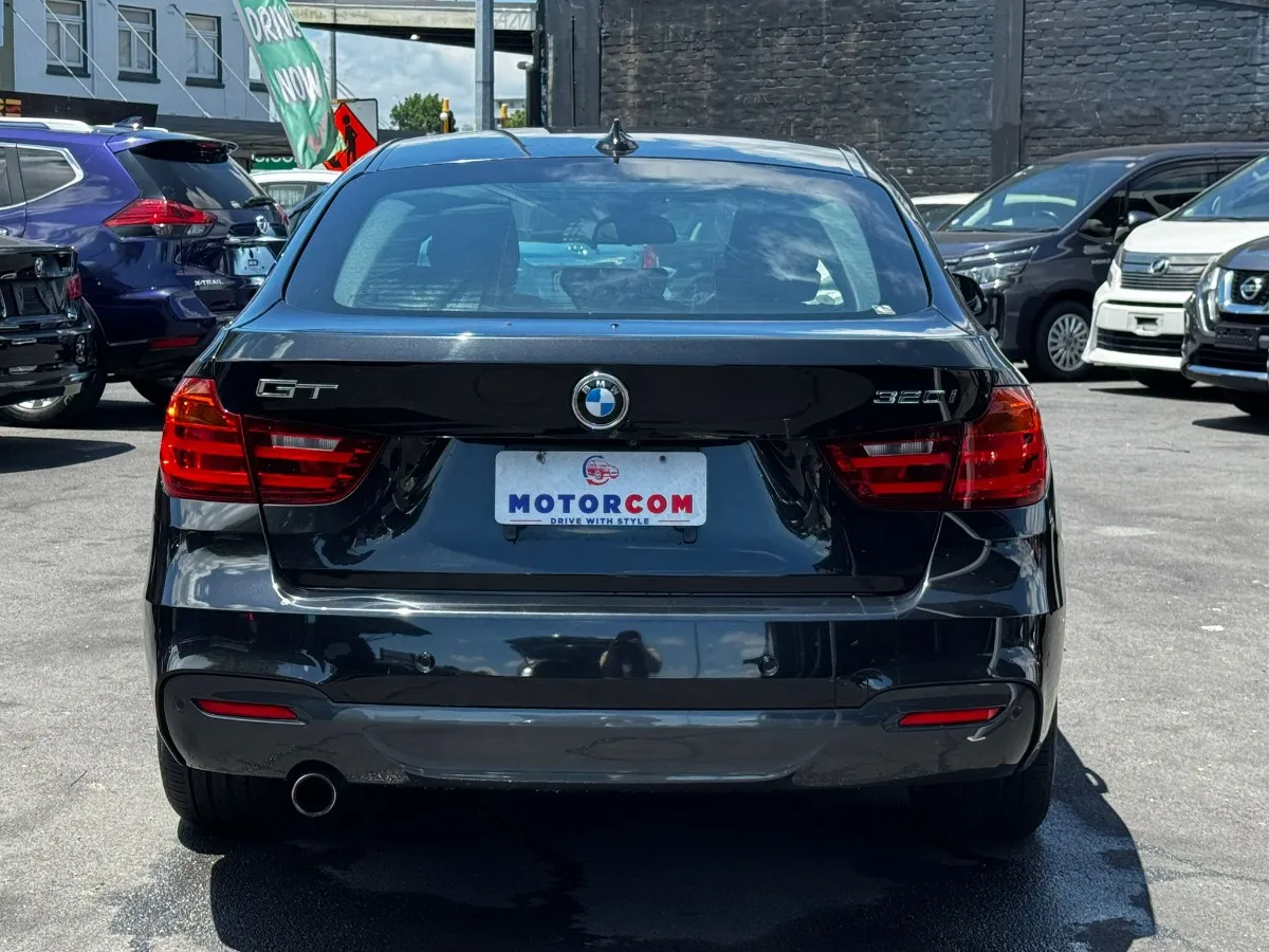 2014 BMW 320i I GRANTURISMO M-SPORT Carousel 5