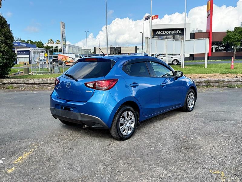 2016 Mazda Demio 13S Carousel 11