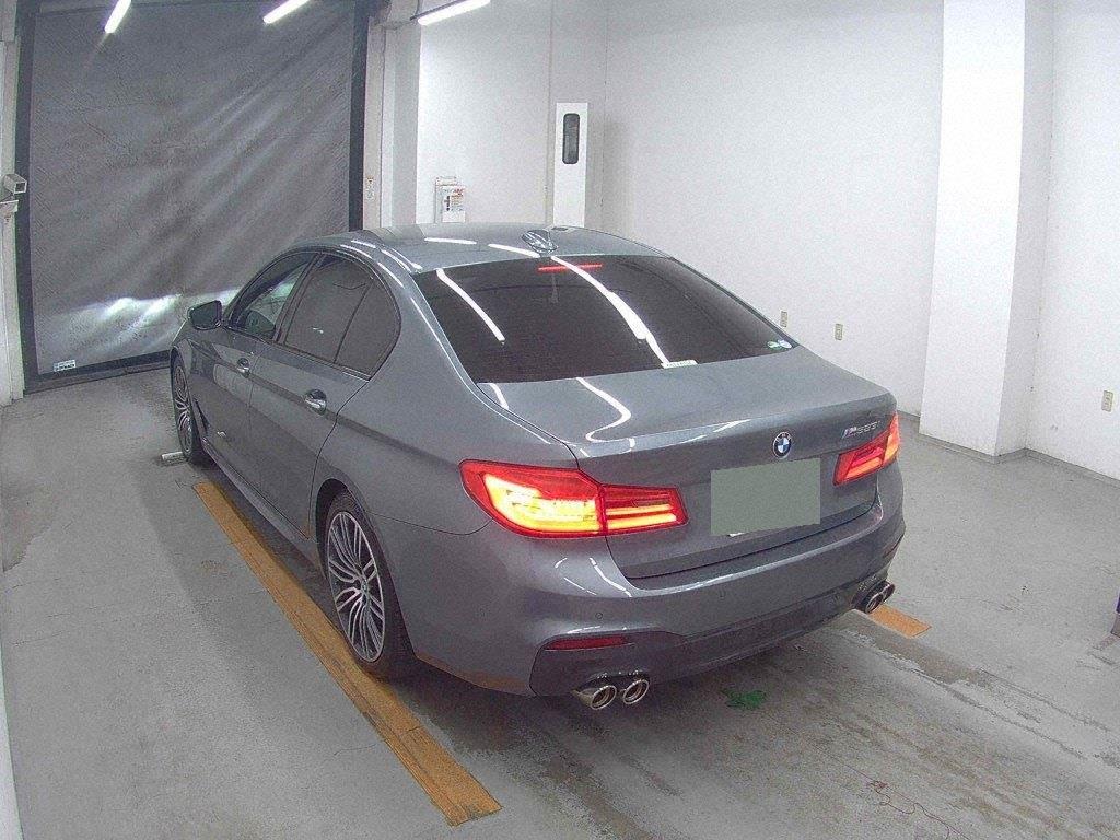 2018 BMW 523i M-SPORT Carousel 3