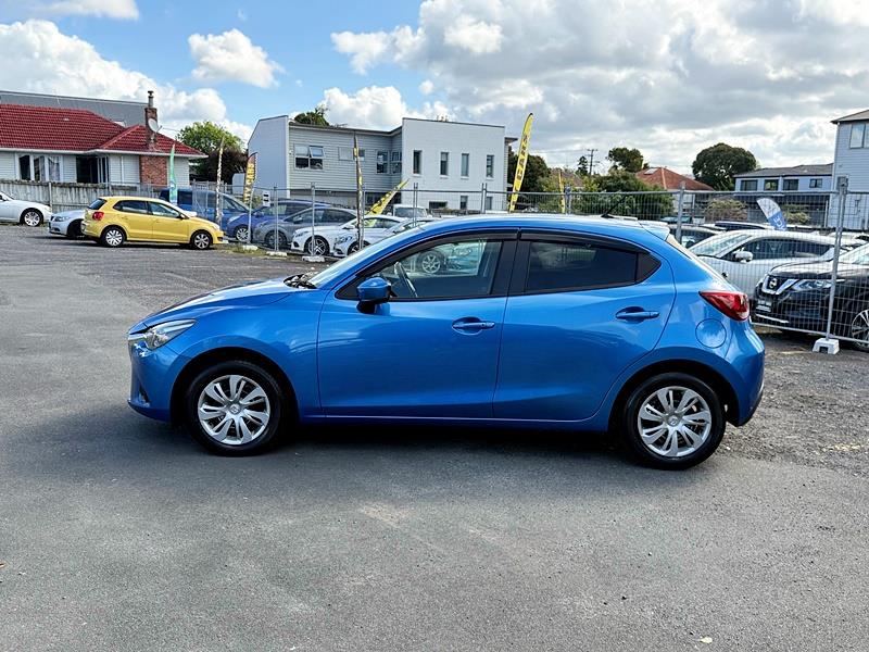 2016 Mazda Demio 13S Carousel 14