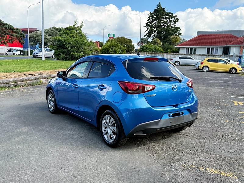 2016 Mazda Demio 13S Carousel 13