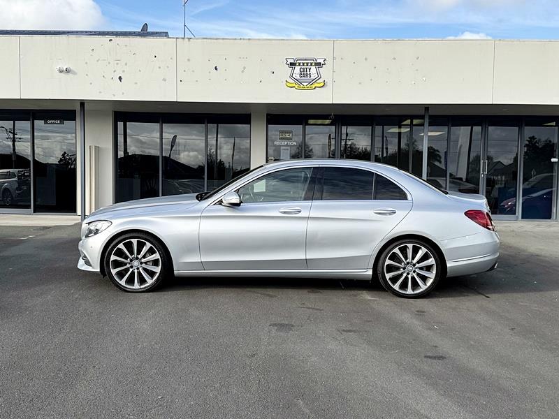 2014 Mercedes-Benz C 250 Bluetec Carousel 16