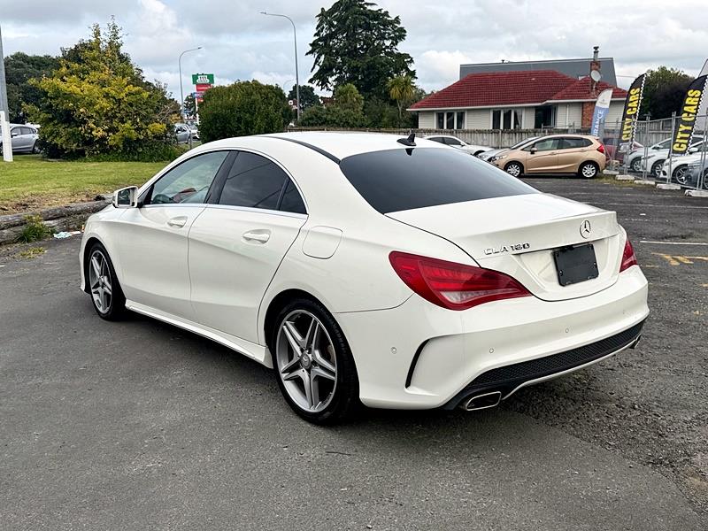 2014 Mercedes-Benz CLA 180 Carousel 13