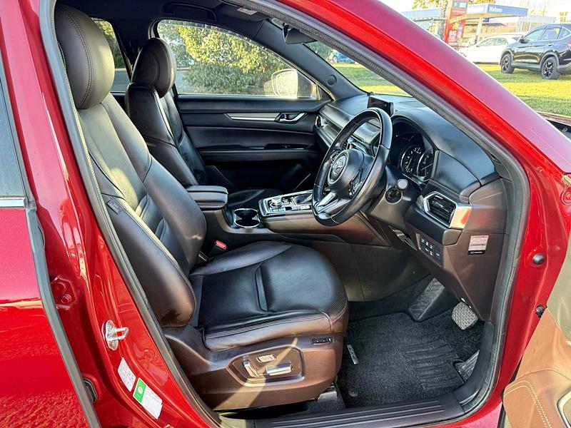 2019 Mazda CX-8 25S L Package Carousel 2
