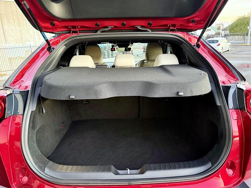 2021 Mazda MX-30 e-Skyactiv G Carousel 1