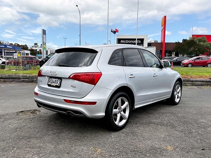 2010 Audi Q5 Carousel 12