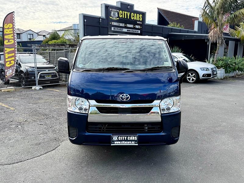 2020 Toyota Hiace DX GL Carousel 14