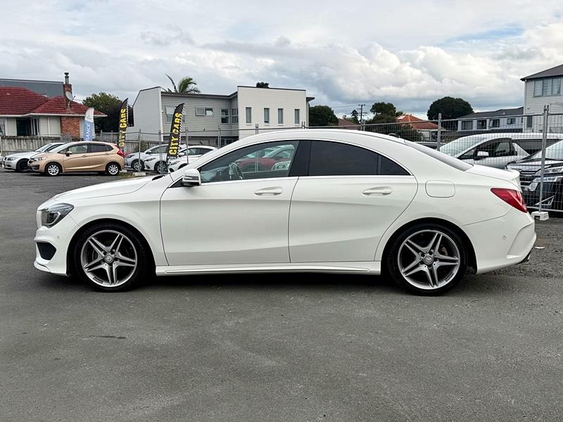 2014 Mercedes-Benz CLA 180 Carousel 14