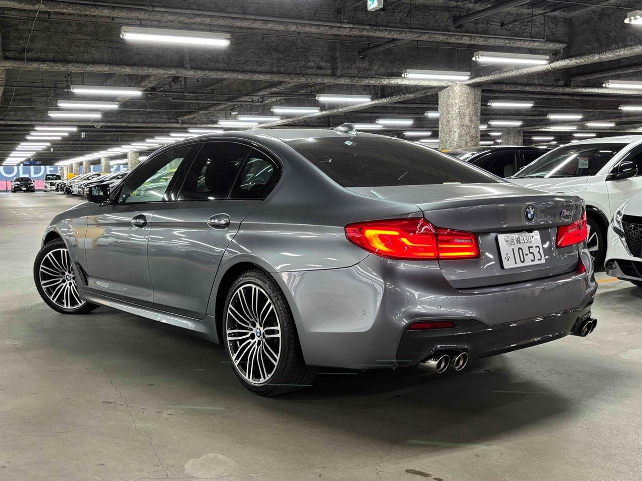 2018 BMW 523i M-SPORT Carousel 4