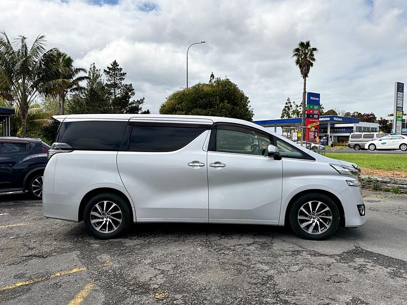 2017 Toyota Vellfire 2.5 8 Seater Carousel 7