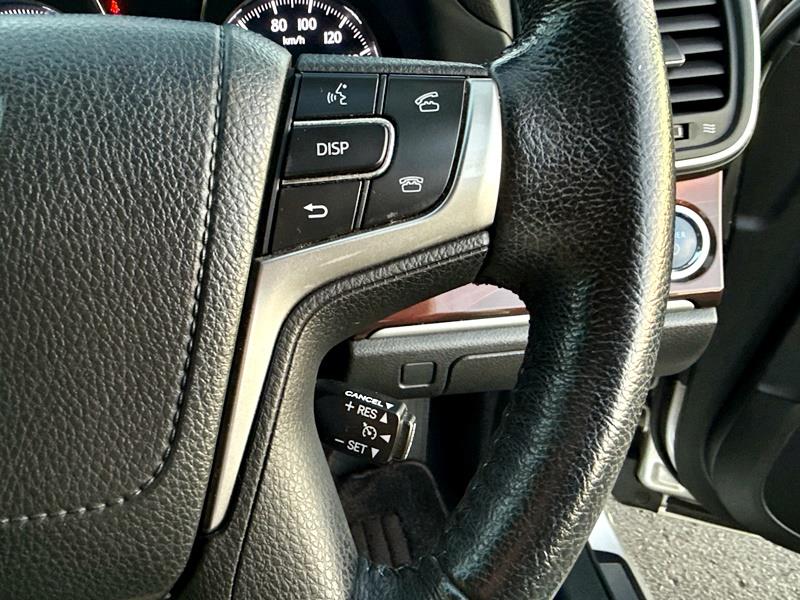 2013 Toyota Crown Royal Saloon Carousel 5