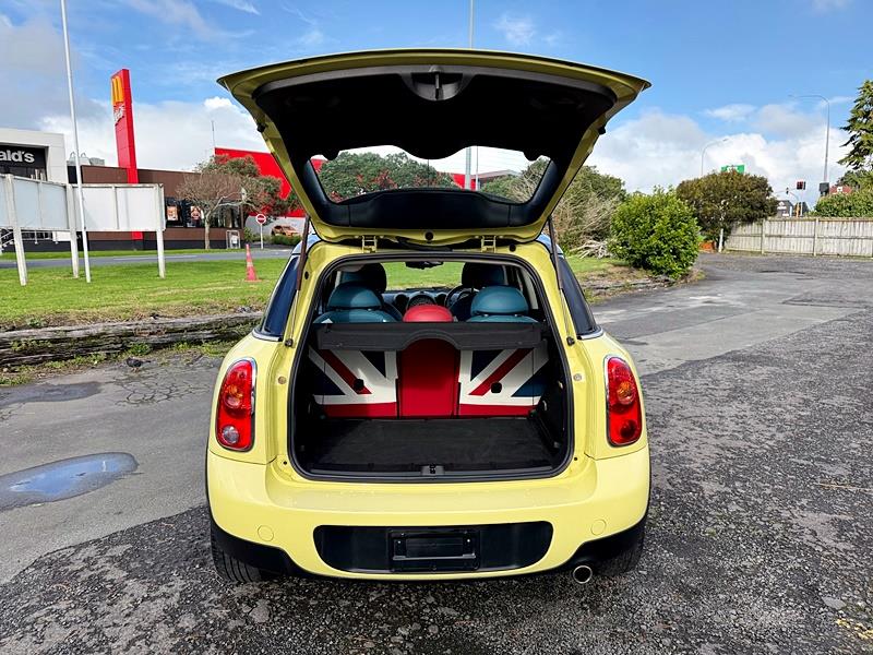 2012 Mini Cooper CROSSOVER Carousel 12