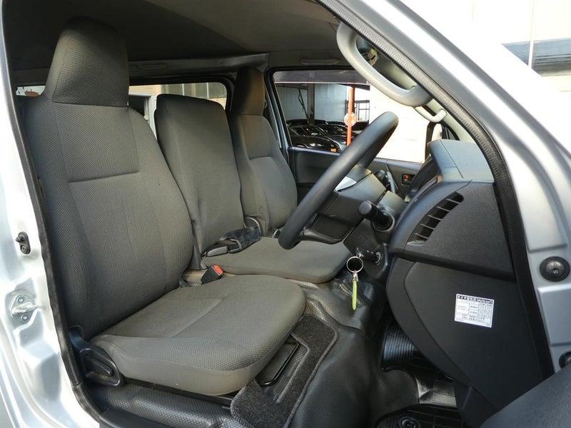 2021 Toyota Hiace Carousel 11