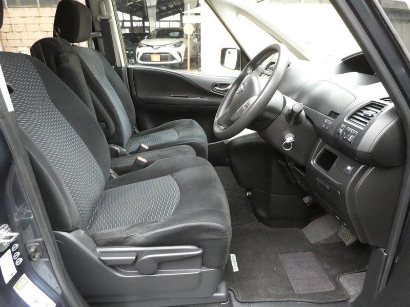 2011 Nissan Serena Carousel 10