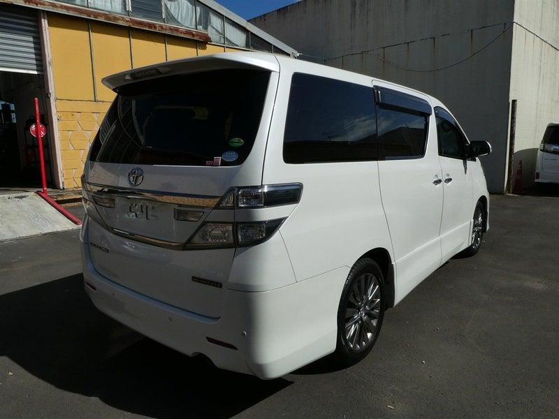 2014 Toyota Vellfire Z GOLDEN EYES II Carousel 3