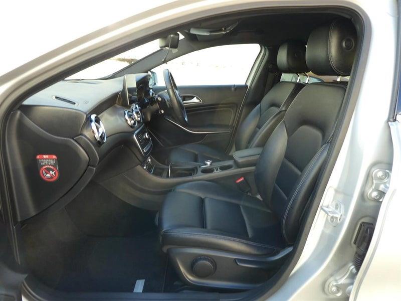 2017 Mercedes-Benz GLA 220 4 MATIC Carousel 17