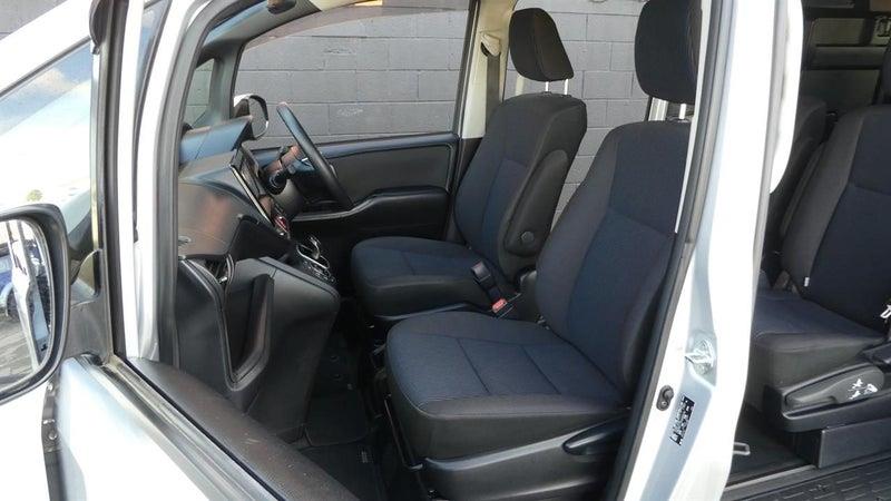 2021 Toyota Noah HYBRID 7 SEATER Carousel 18