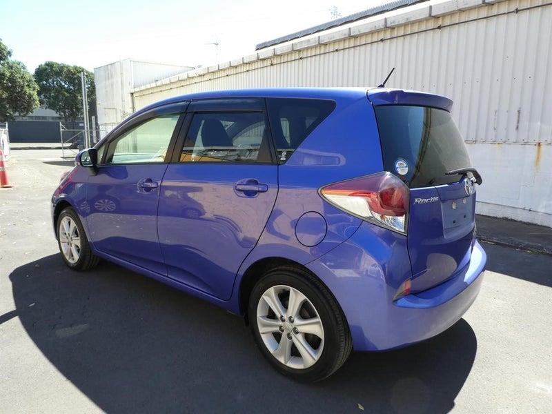 2015 Toyota Ractis G Carousel 5