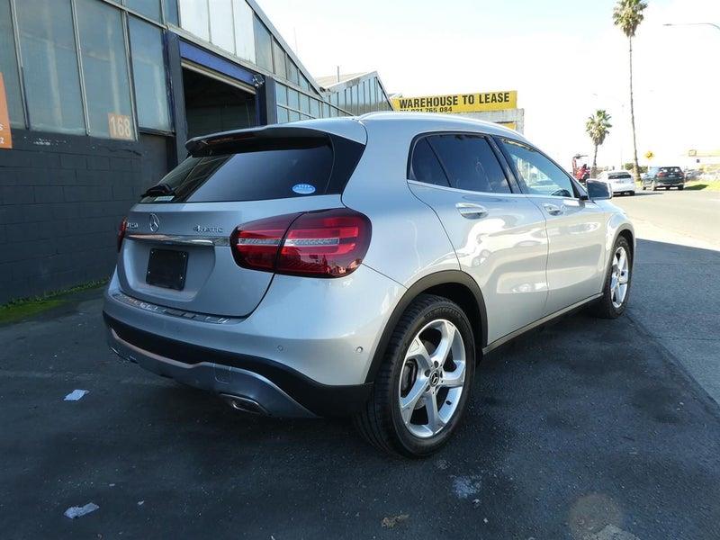 2017 Mercedes-Benz GLA 220 4 MATIC Carousel 3