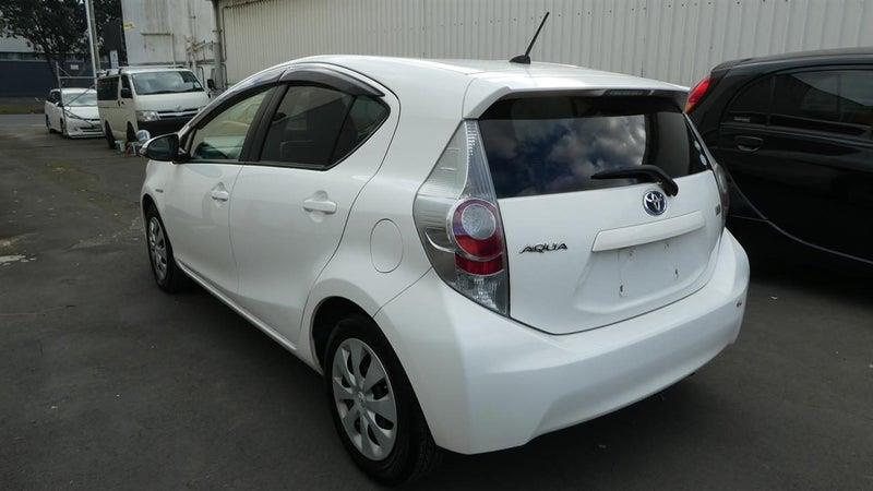 2013 Toyota Aqua S PUSH START Carousel 5