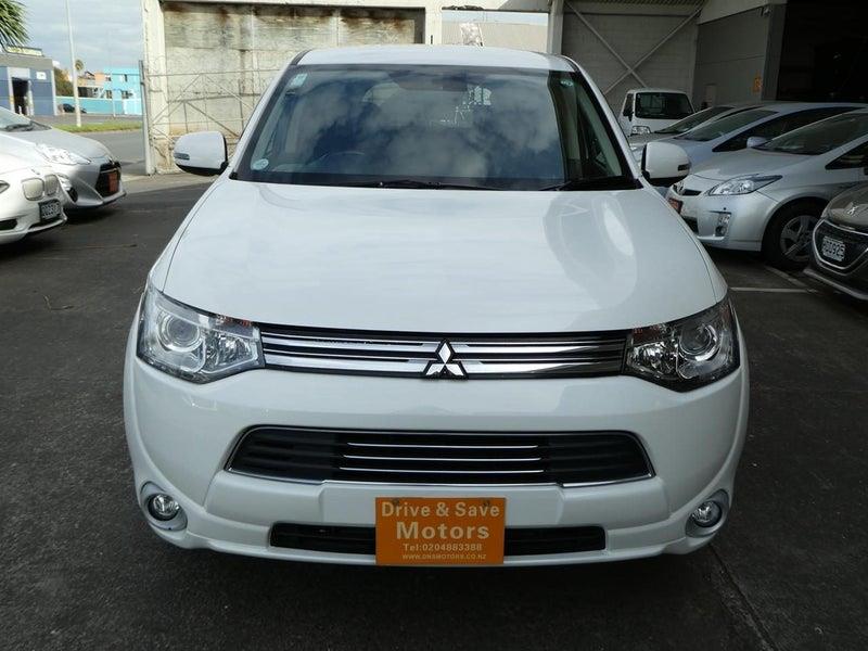 2013 Mitsubishi Outlander PHEV 2.0G PREMIUM PACKAGE Carousel 9