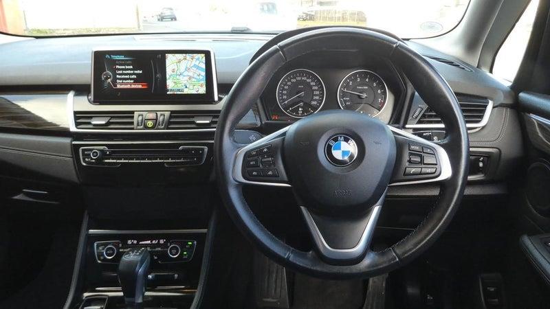 2015 BMW 218i ACTIVE TOURER LUXURY Carousel 16