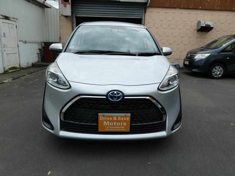 2020 Toyota Sienta HYBRID X Carousel 8
