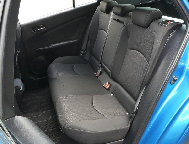 2019 Toyota Prius S MODEL! Keyless entry. Carousel 14