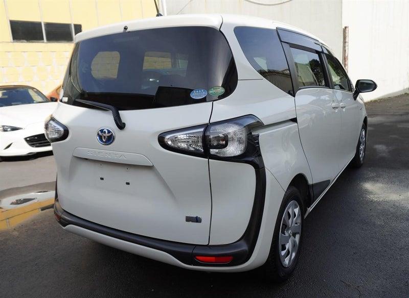 2018 Toyota Sienta Hybrid 7 Seats! Carousel 3