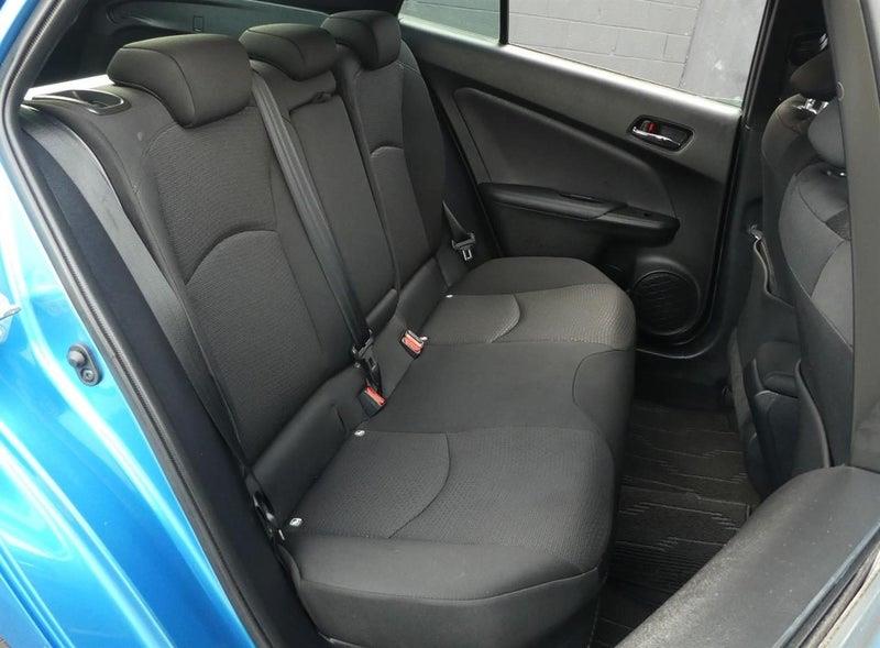 2019 Toyota Prius S MODEL! Keyless entry. Carousel 11