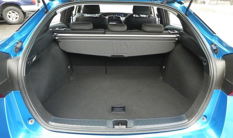 2019 Toyota Prius S MODEL! Keyless entry. Carousel 13