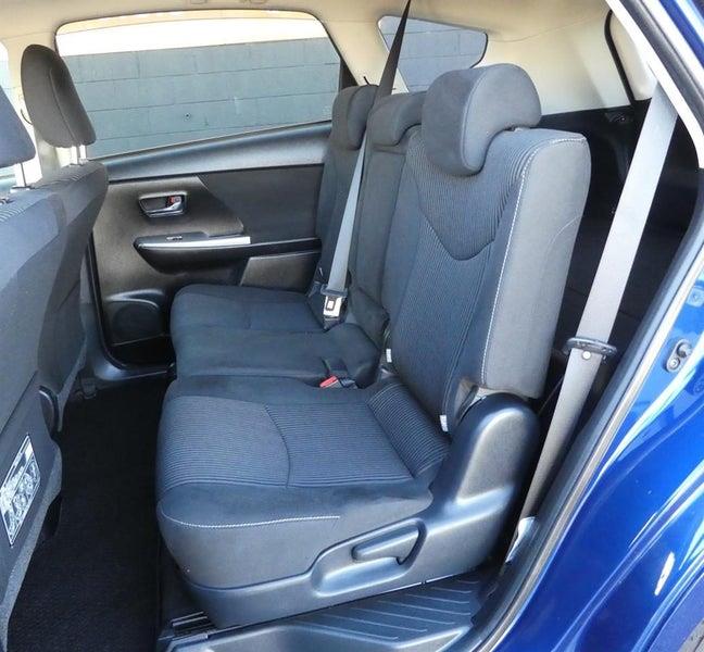 2017 Toyota Prius ALPHA S Carousel 15